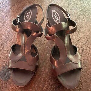 Brown Tods Platform sandals womens size 8.5
